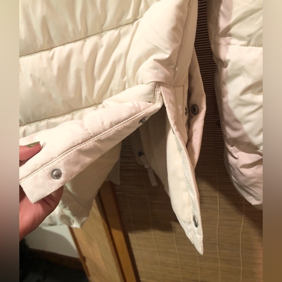 A&F Ultra Puffer - Medium Length in Cream - Picture 10 of 10